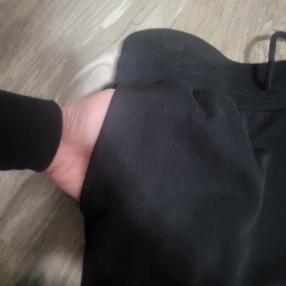 NWT True Religion high rise sweatshirt material shorts size medium - Picture 10 of 11